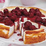 Cheesecake mit Kirschen