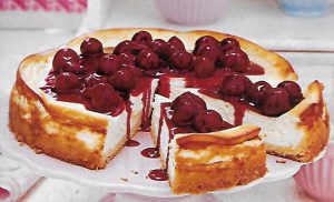 Cheesecake mit Kirschen