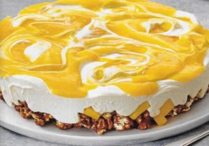 Mango-Frischkäsekuchen mit Popcornboden