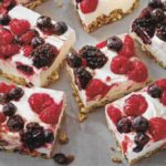 Quark Kuchen mit gemischten Beeren